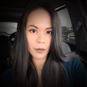 Meet your Posher, Cristina